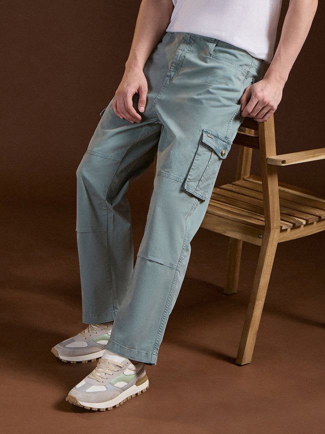 Men Blue Straight Fit Cargo Pant