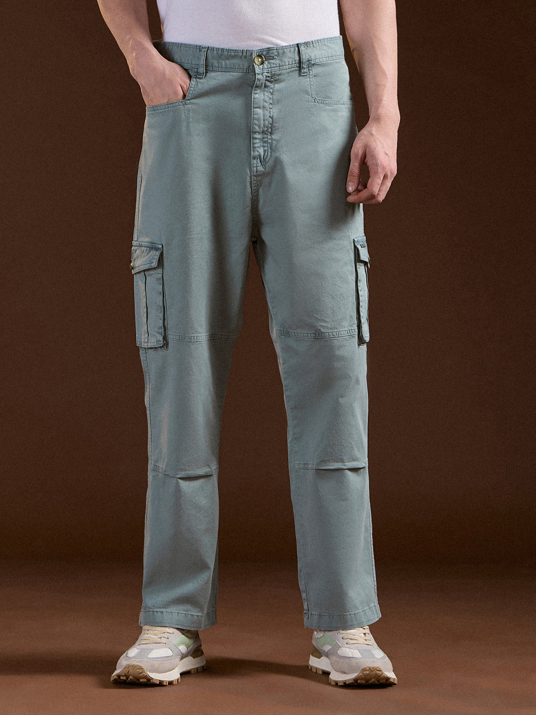Men Blue Straight Fit Cargo Pant