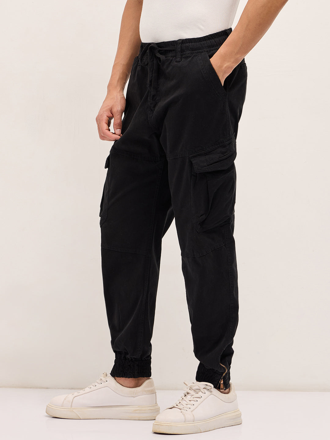 Men Classic Fit Black Cargo Pants