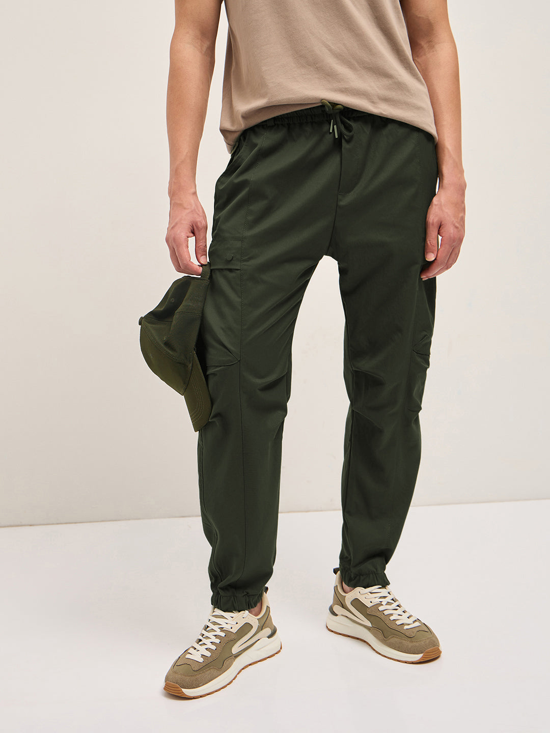 Men Green Relaxed Fit Polyester Cargo Pants