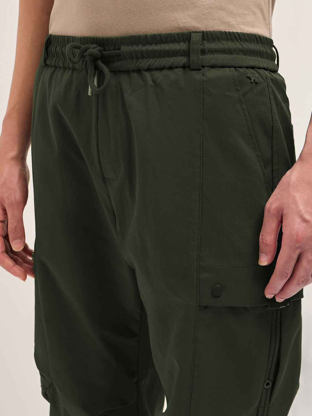 Men Green Relaxed Fit Polyester Cargo Pants