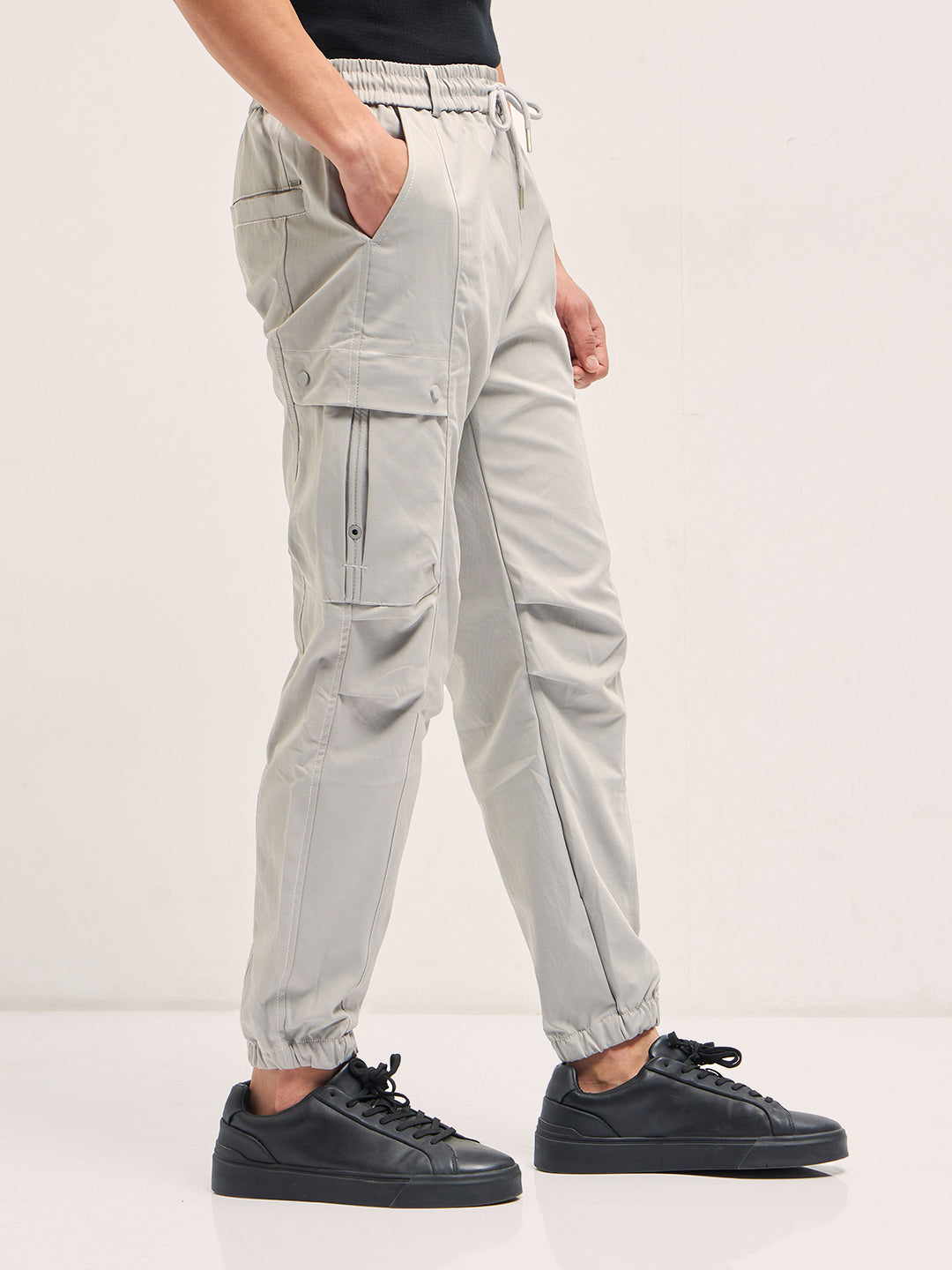 Men Grey Relaxed Fit Polyester Cargo Pants