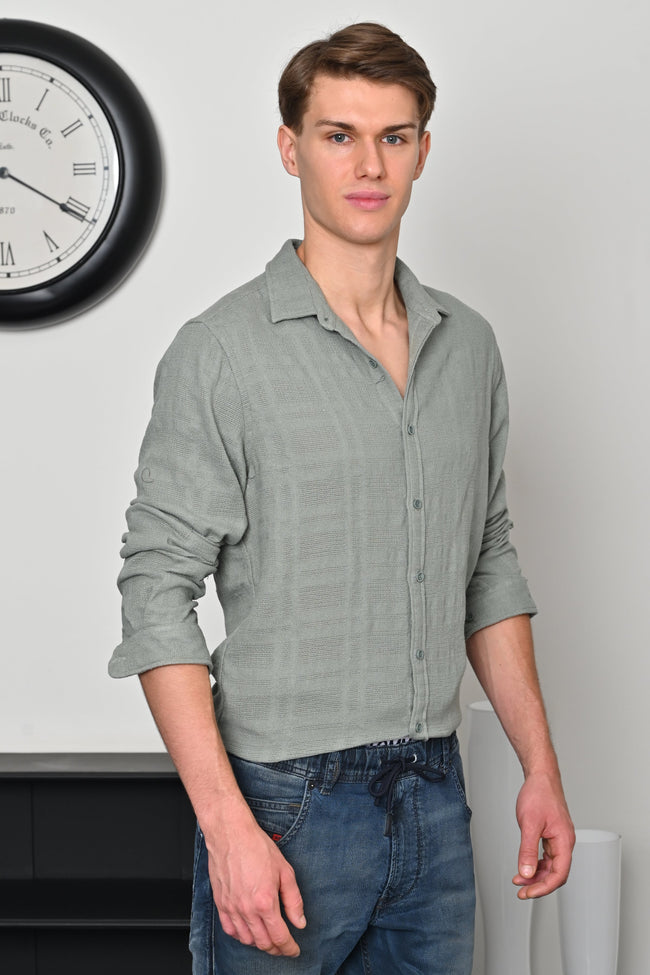 Men Textured Solid Shirt