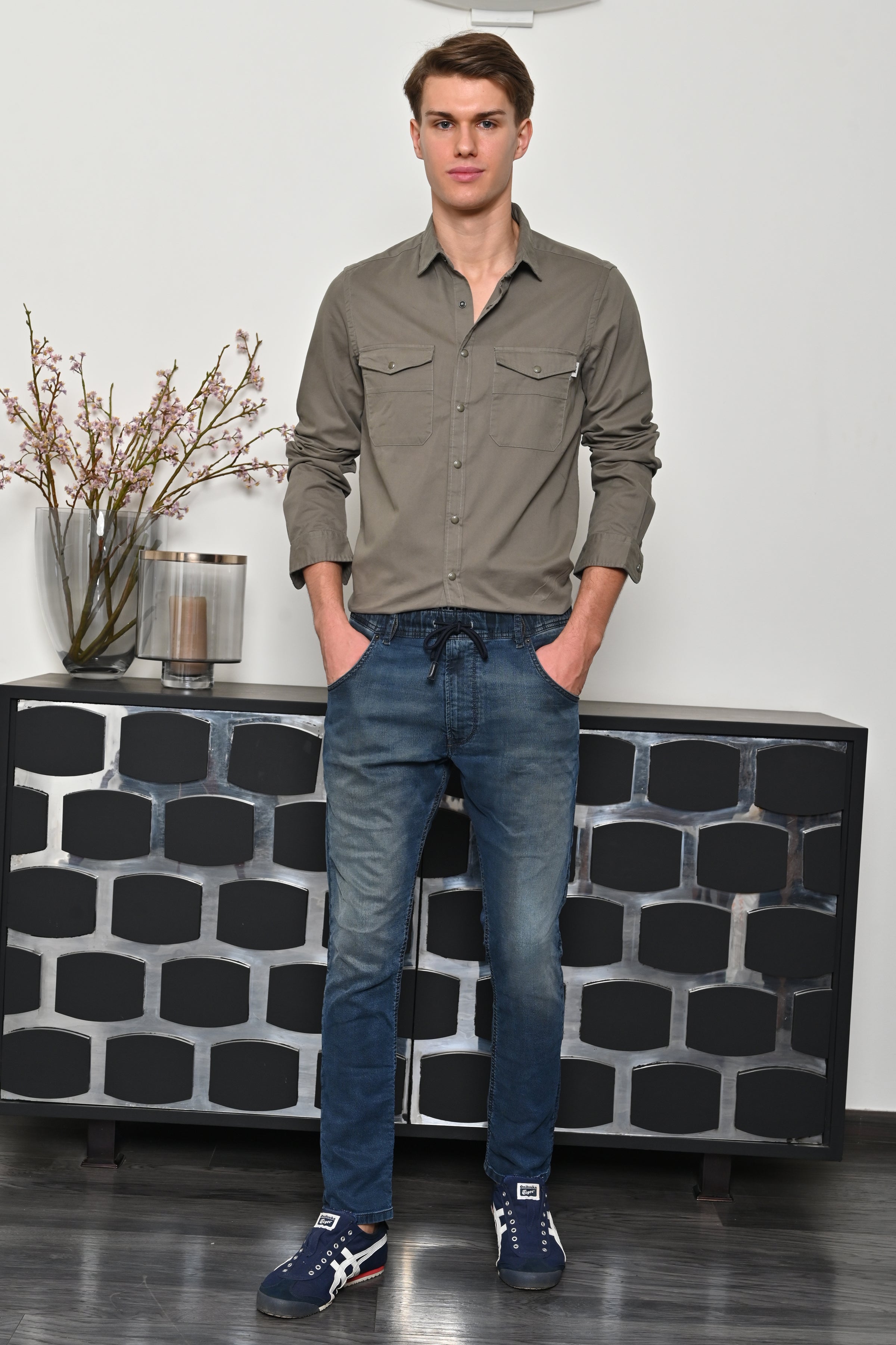 Men Cotton Pocketed Solid Shirt
