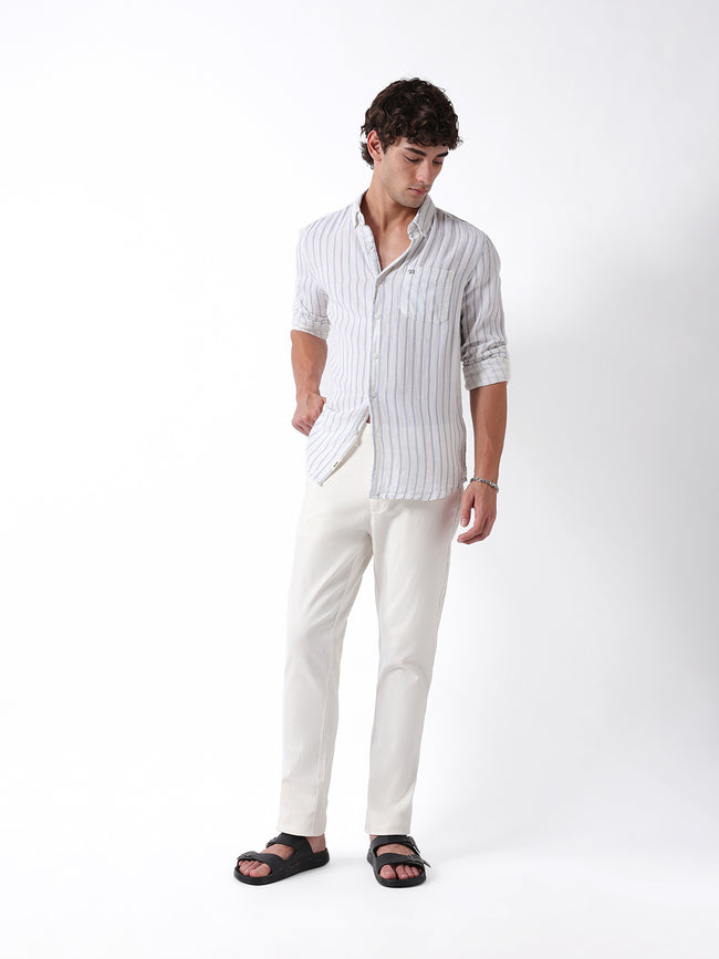 Men White Solid Chinos
