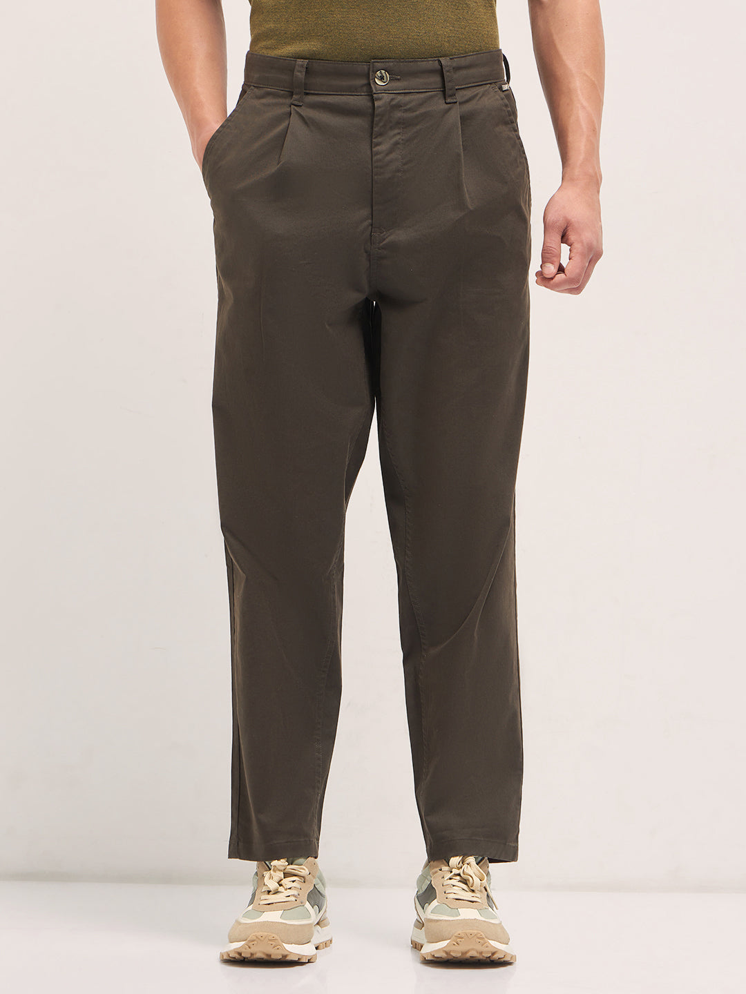 Men Brown Solid Casual Chino Trouser