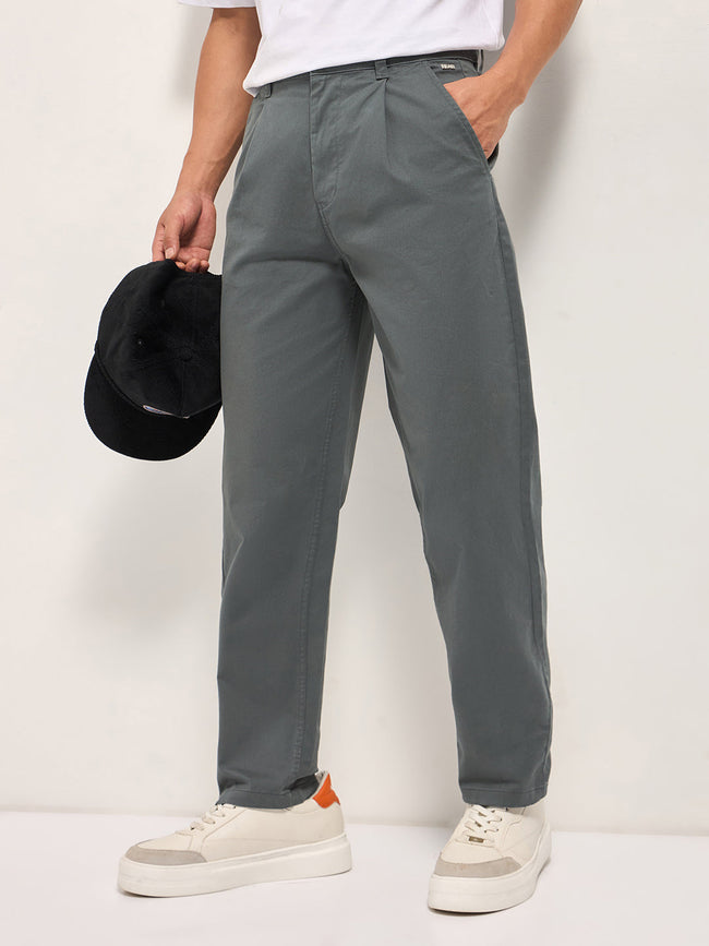Men Grey Solid Casual Chino Trouser