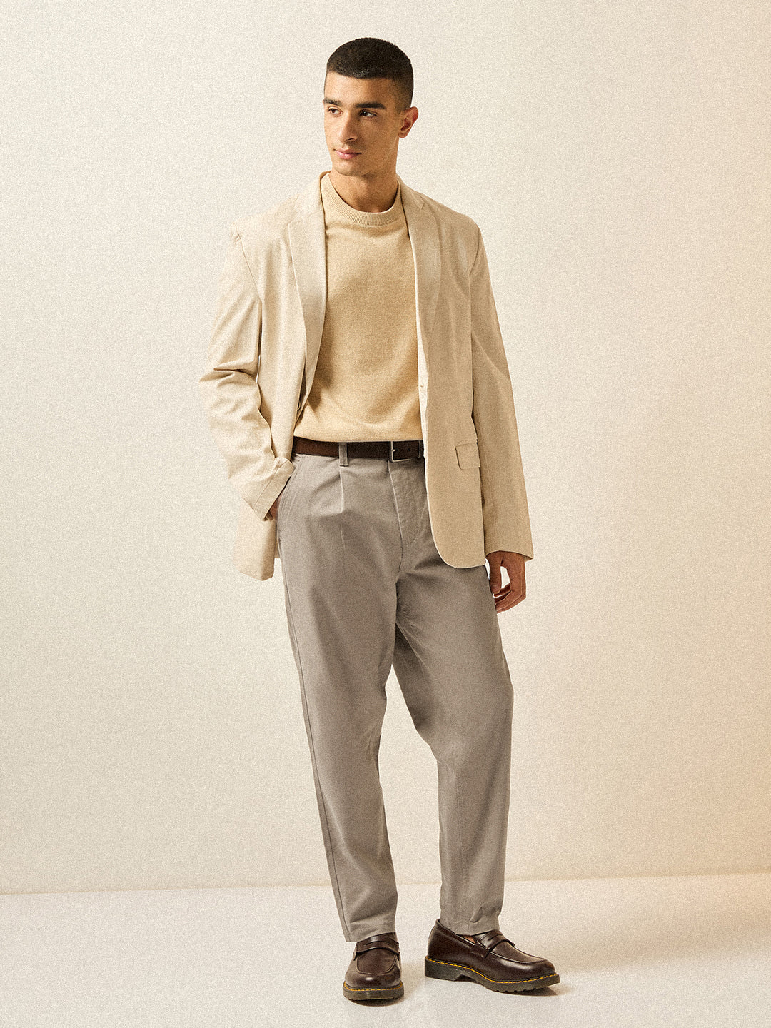 Men Beige Solid Cropped Carrot Fit Casual Chino Trouser
