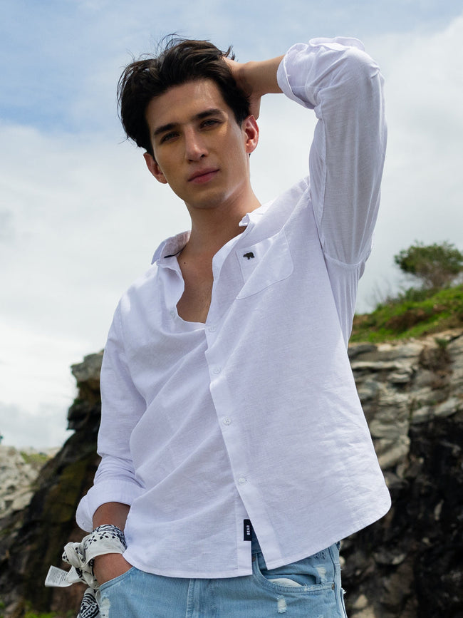 Men White Cotton Linen Slim Fit Solid Casual Shirt