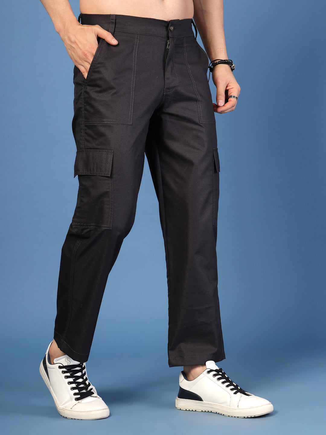 Men Black Twill Solid Cargo