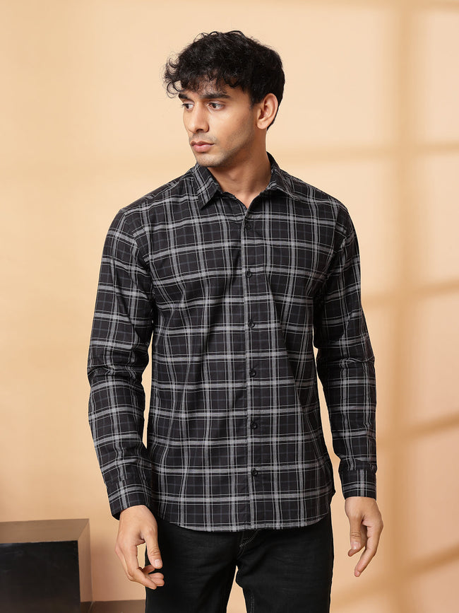 Men Classic Checkered Cotton Fabric Shirt