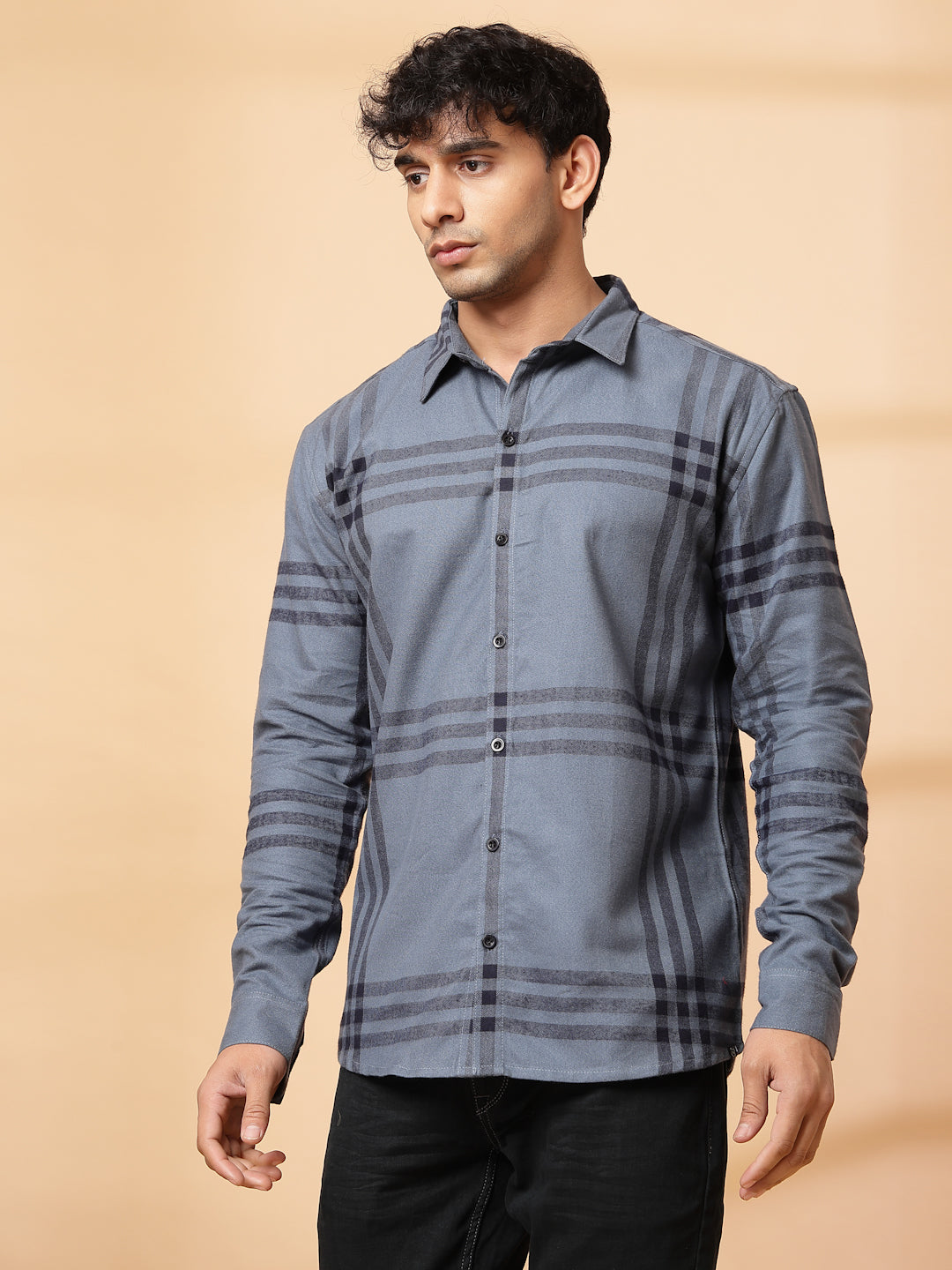 Men Classic Checkered Cotton Fabric Shirt