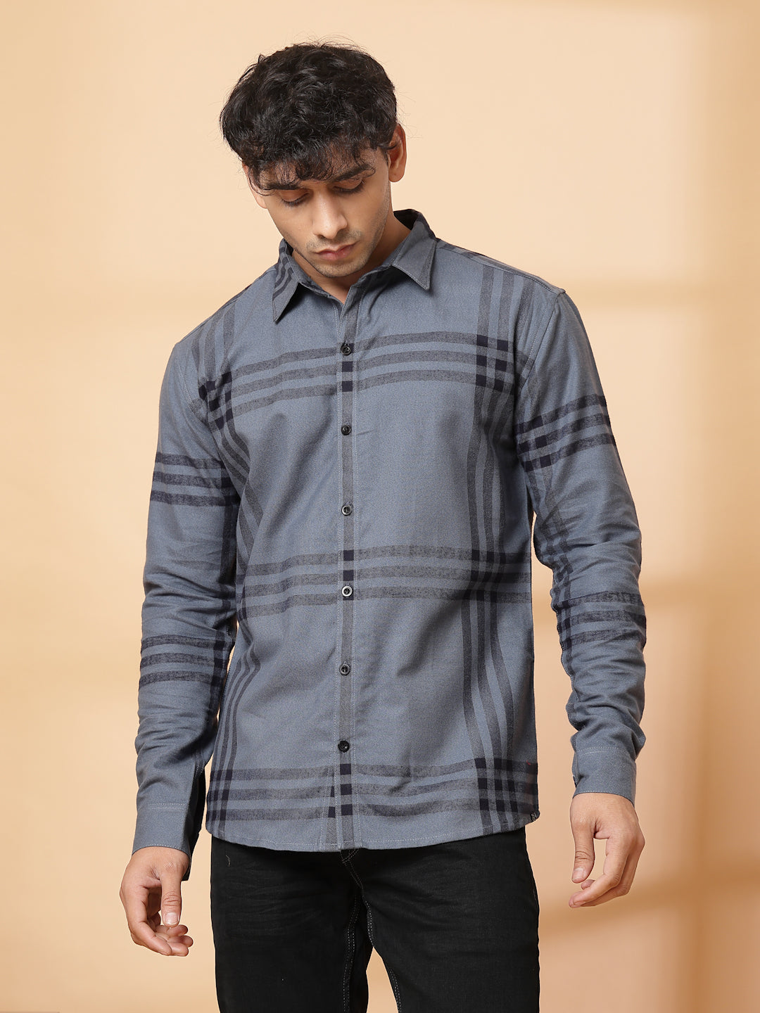 Men Classic Checkered Cotton Fabric Shirt