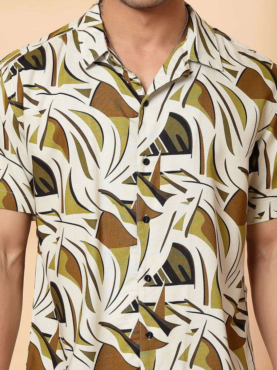 Men Bold Abstract Pattern Shirt