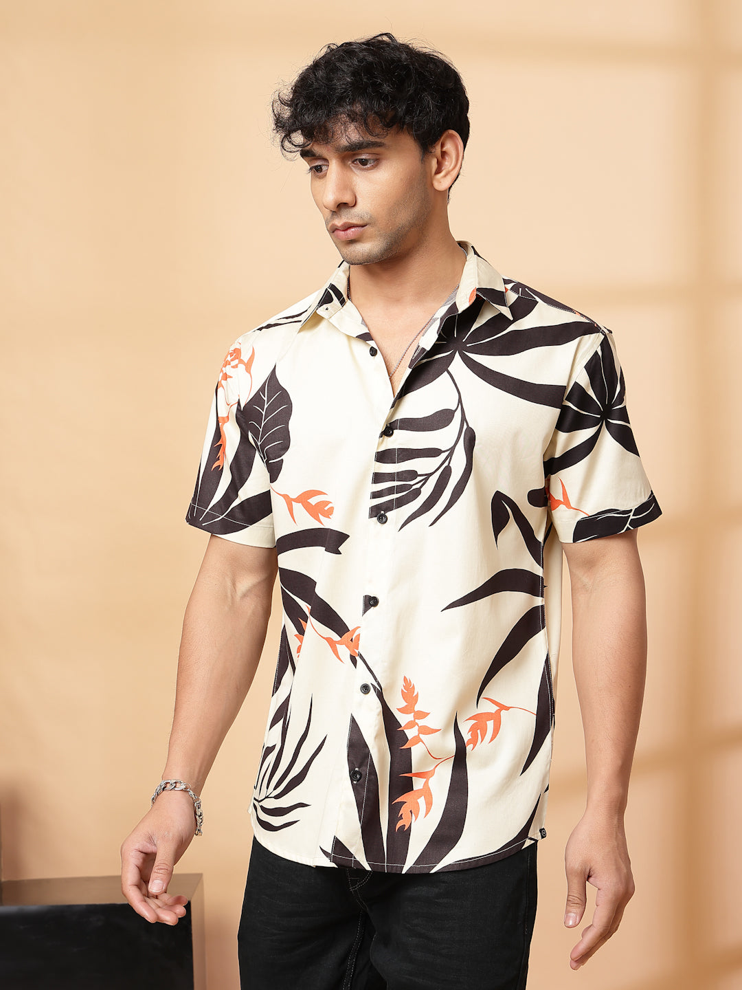 Men Abstract Cuban Collar Shirt