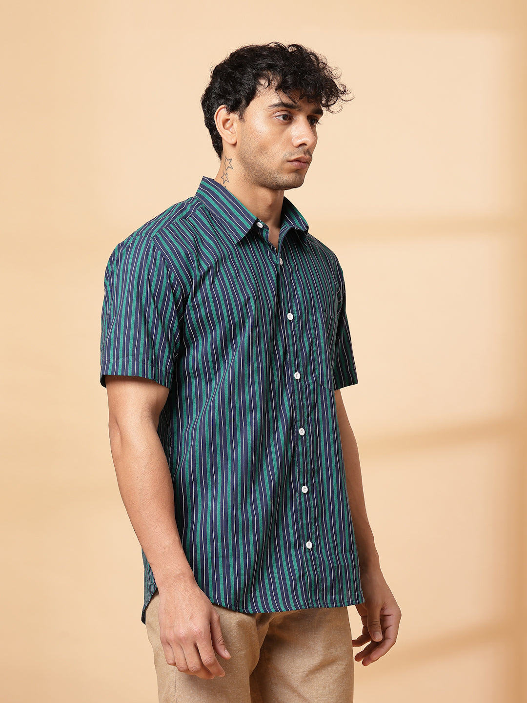 Men Bold Striped Cotton Fabric Shirt