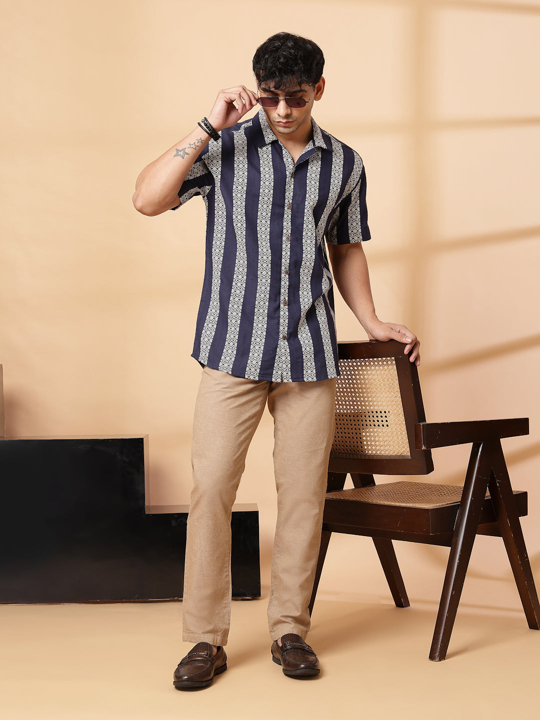 Men Embroidered Cuban Collar Shirt