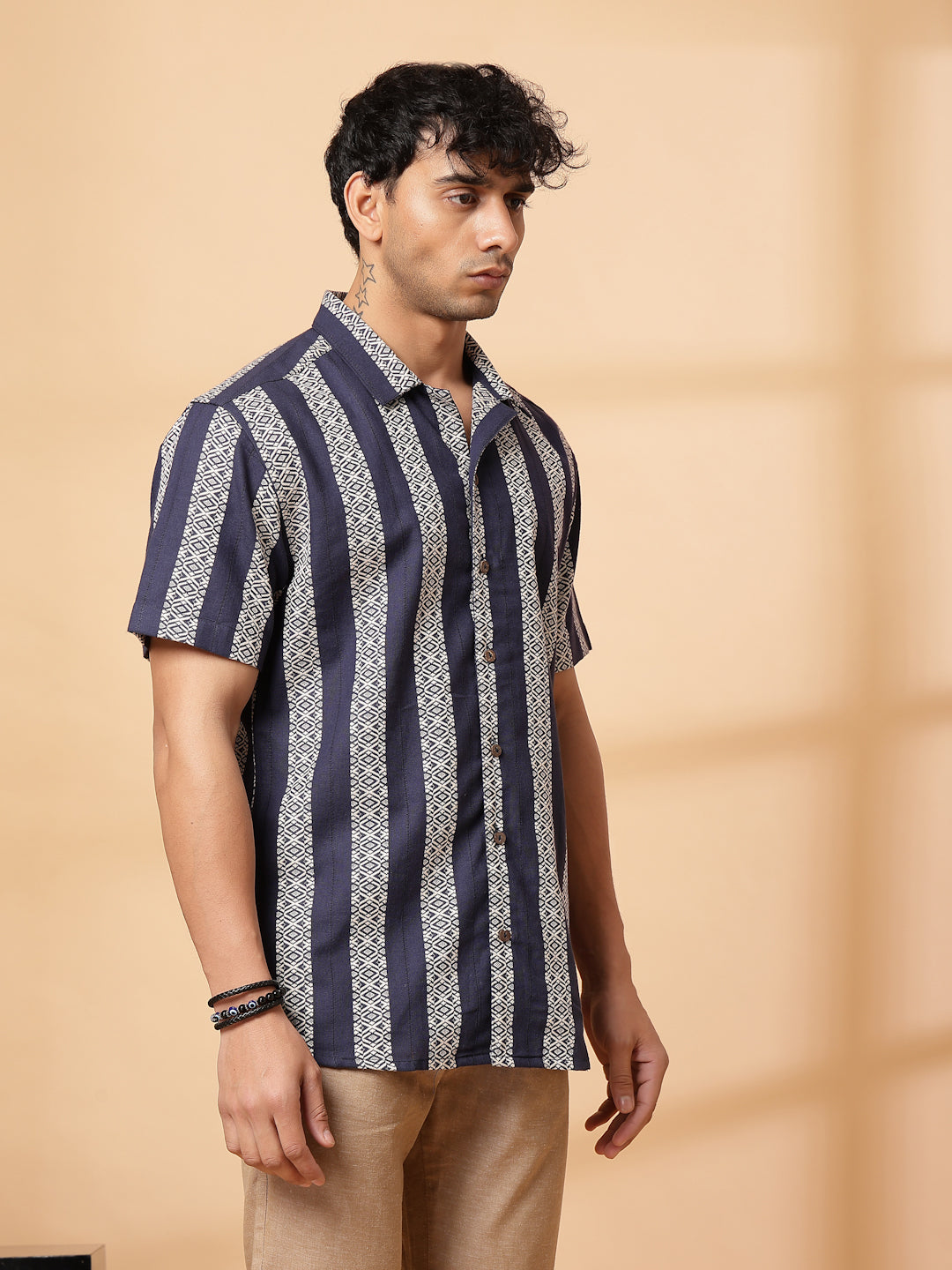 Men Embroidered Cuban Collar Shirt