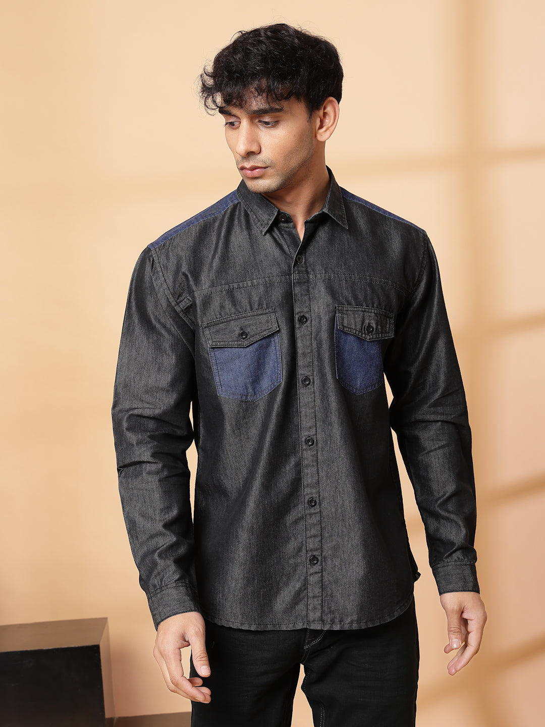 Men Classic Cutaway Denim Shirt