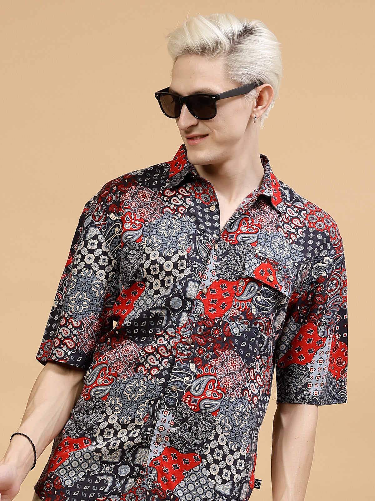 Men Paisley Print DropShoulder Hawaiian Shirt