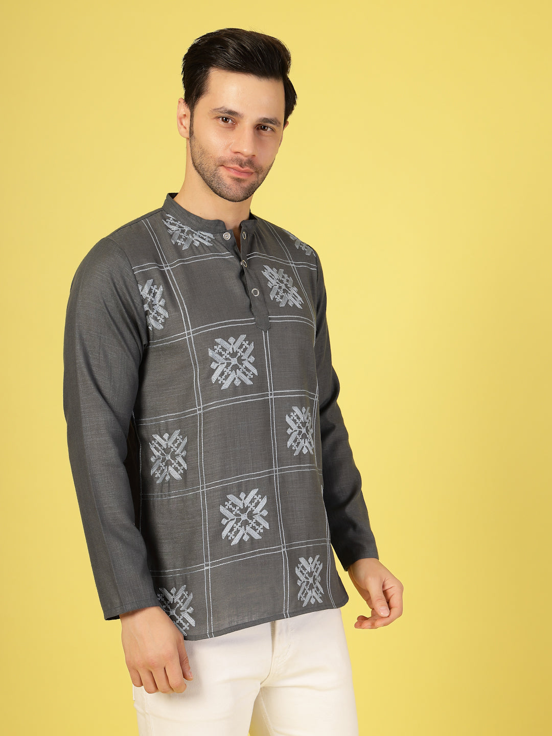 Men Modern Slim Fit Embroidered Kurta