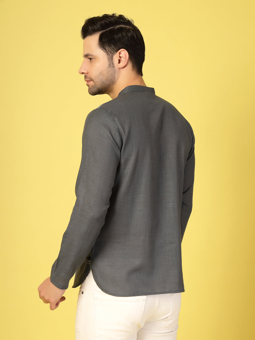 Men Modern Slim Fit Embroidered Kurta