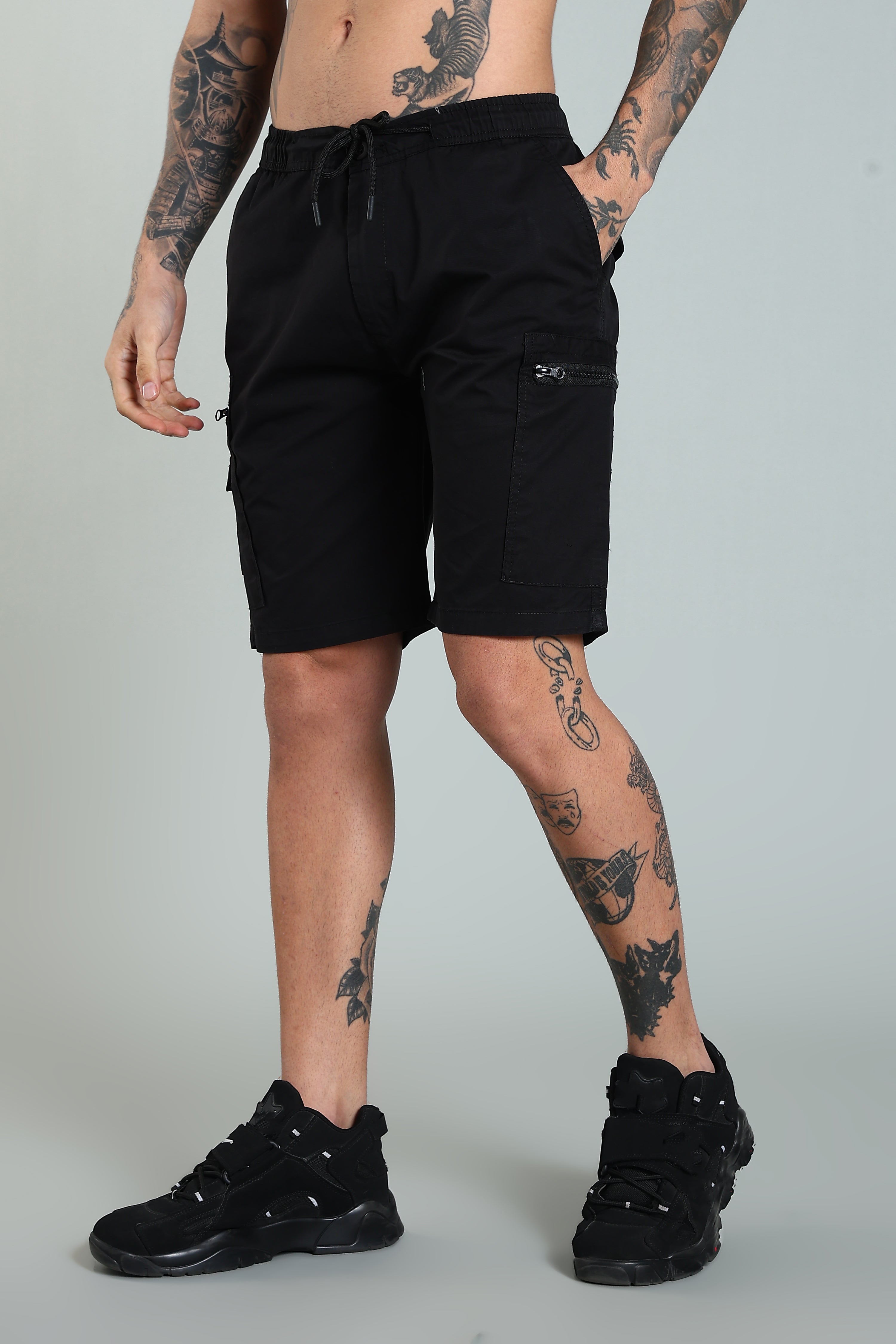 Men Trail Black Cargo Shorts