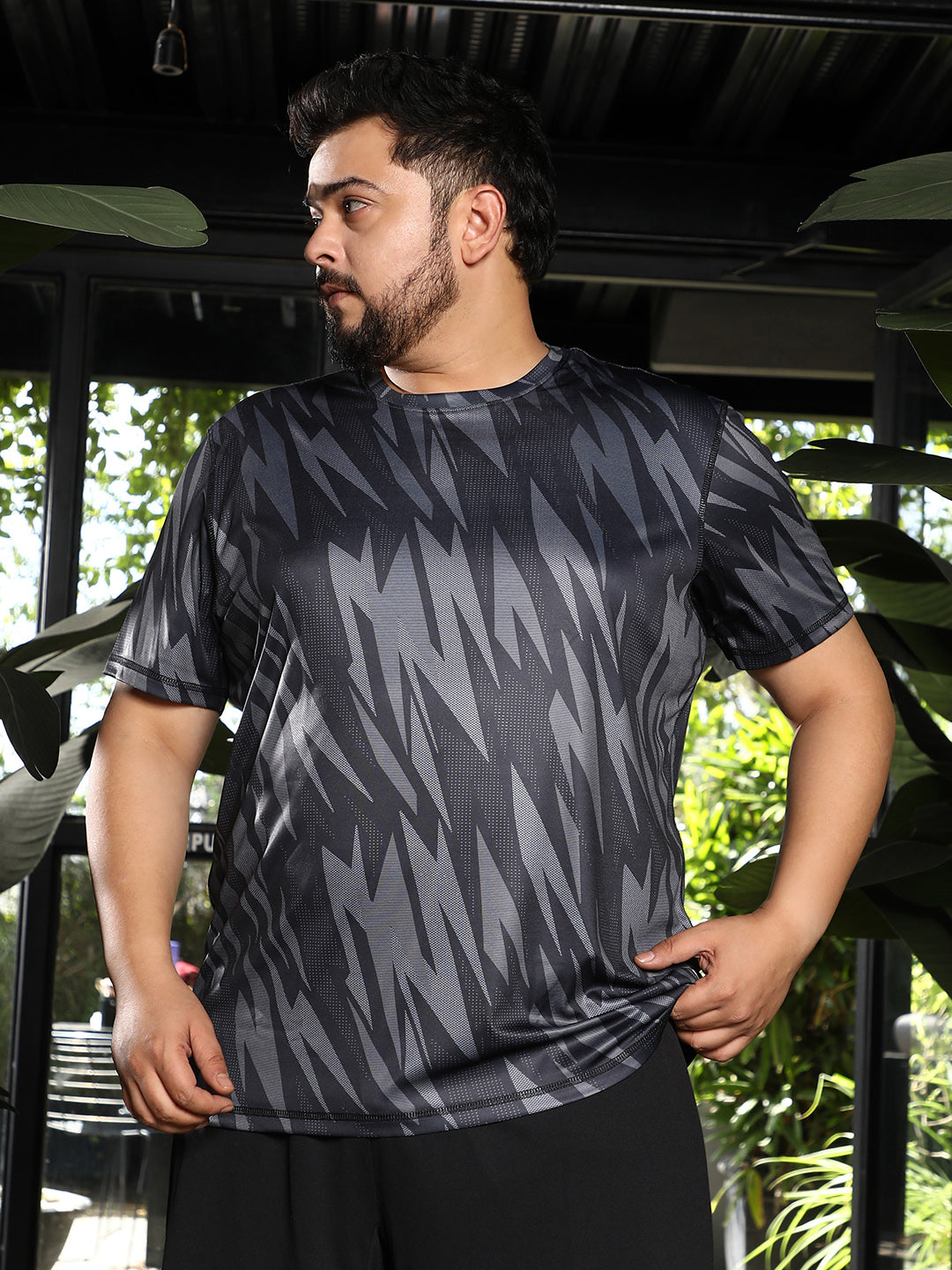 Men Charcoal Grey Strokes Activewear T-Shirt