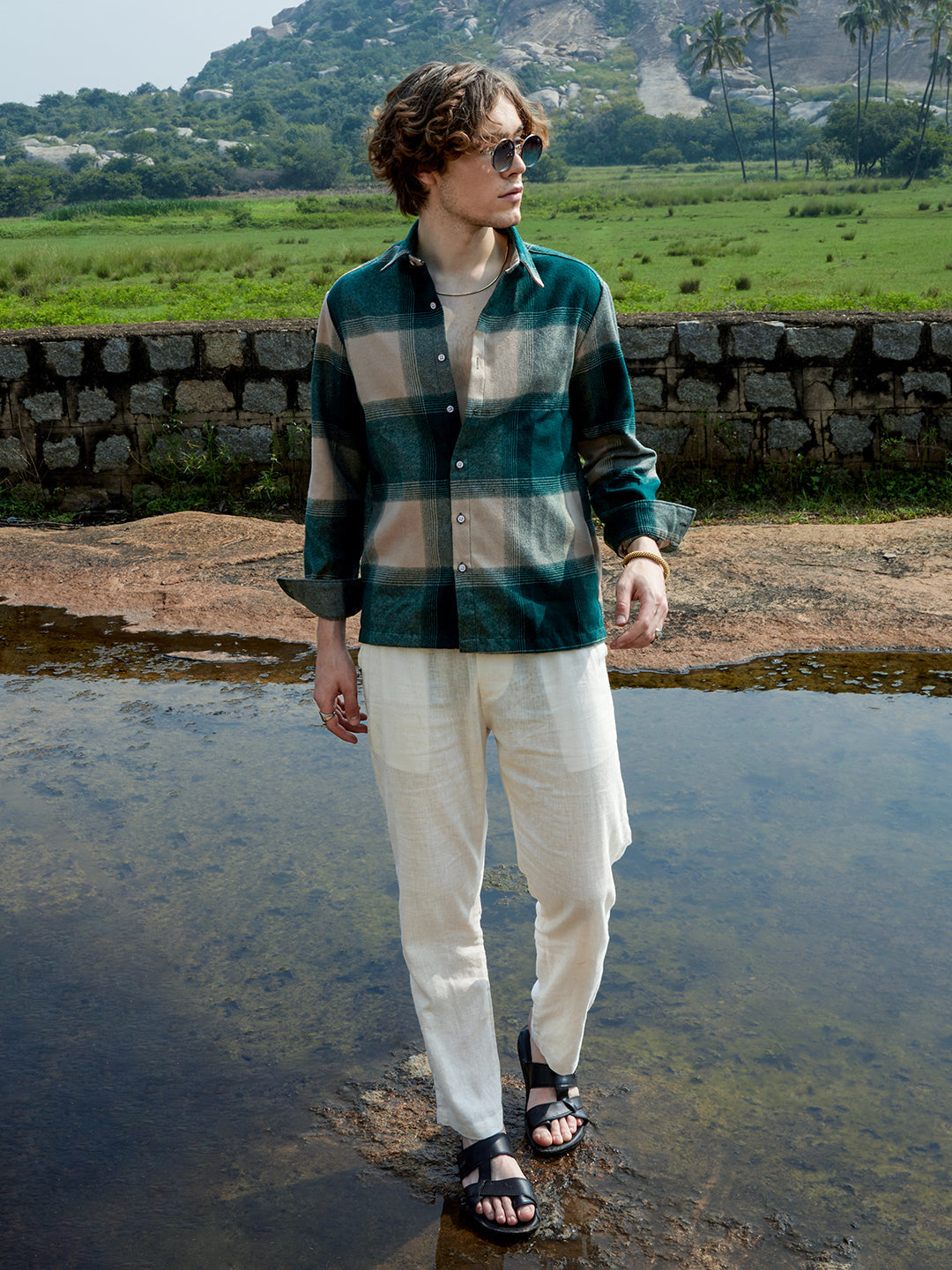 Men Cotton Blend Checks Shirt