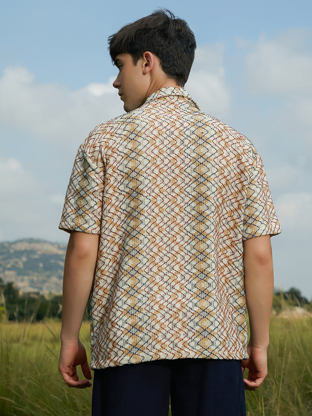 Men Multicolour Waveform Oversized Shirt