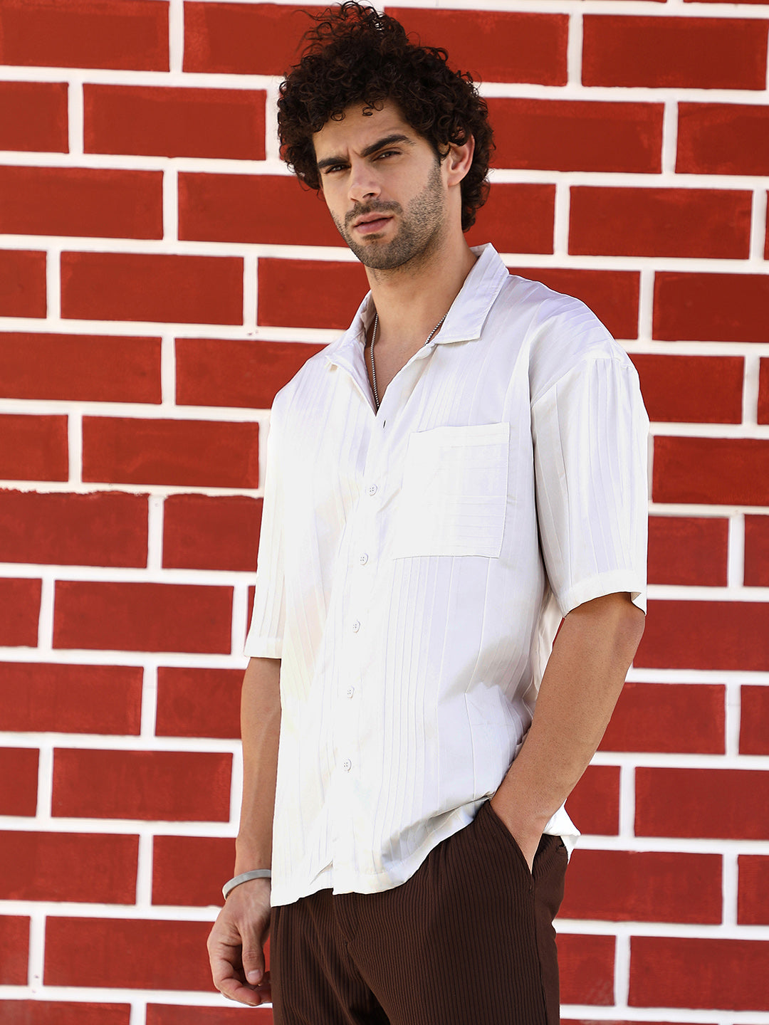 Men Chalk White Unbalanced-Ridge Oversized Shirt