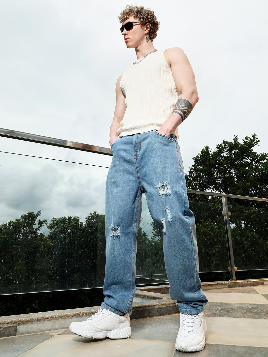 Men Distressed Light Blue Denim Jeans