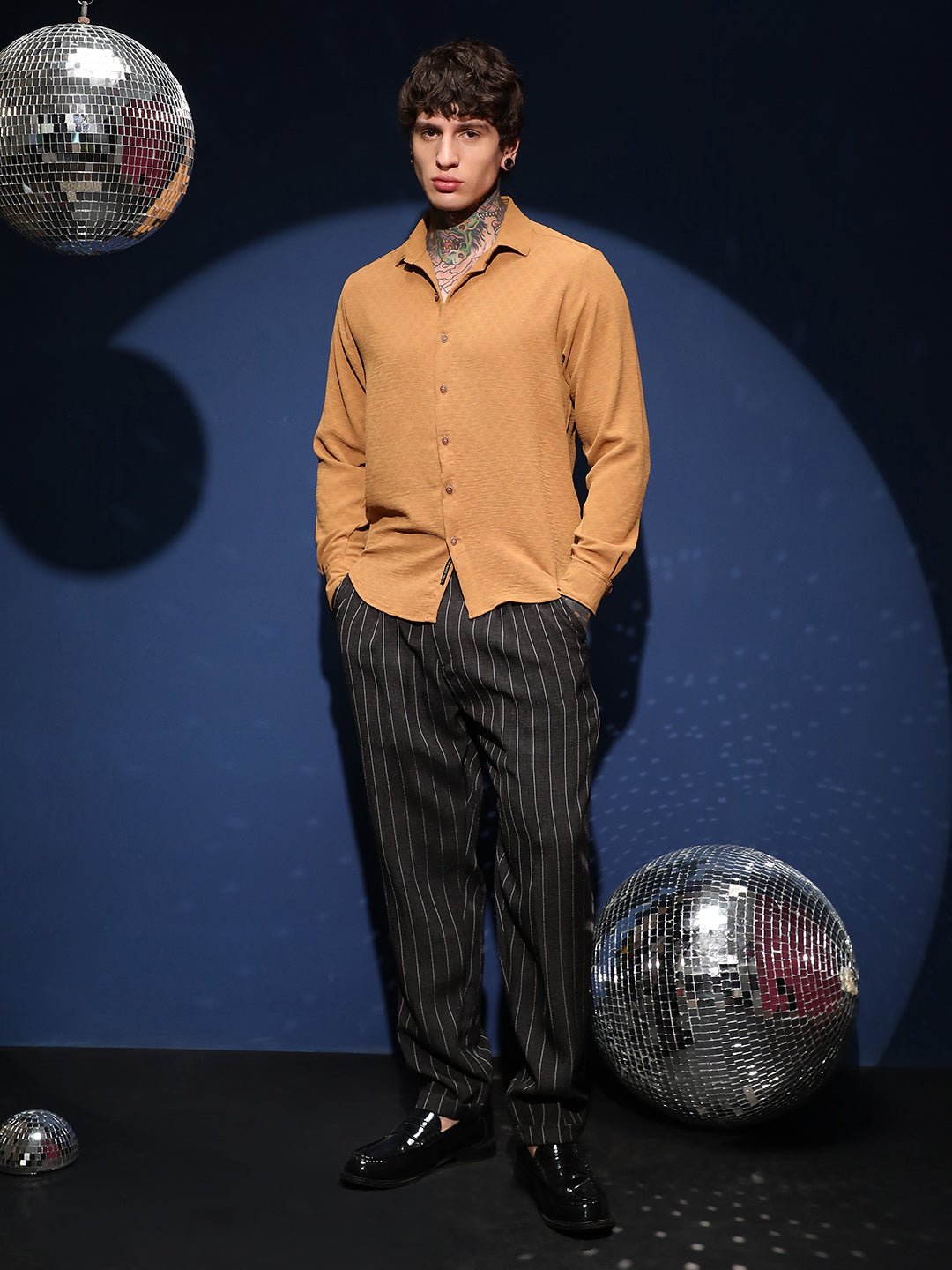Men Sienna Brown Rhombus-Texture Shirt