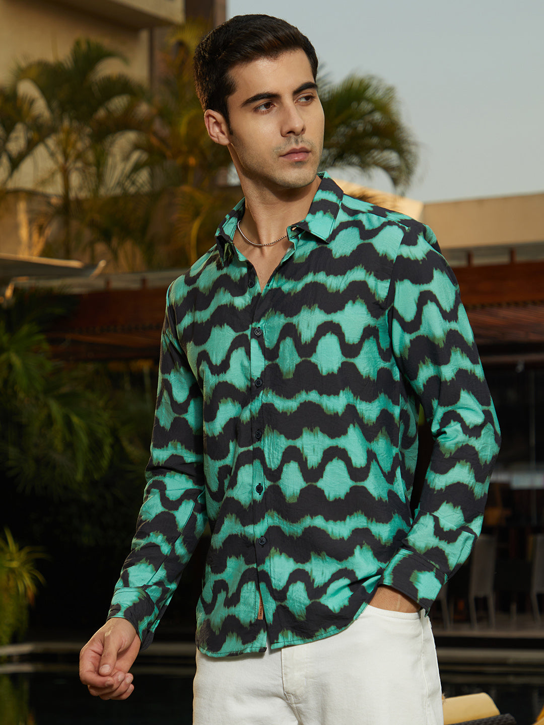Men Jungle Green Spiral-Strokes Shirt
