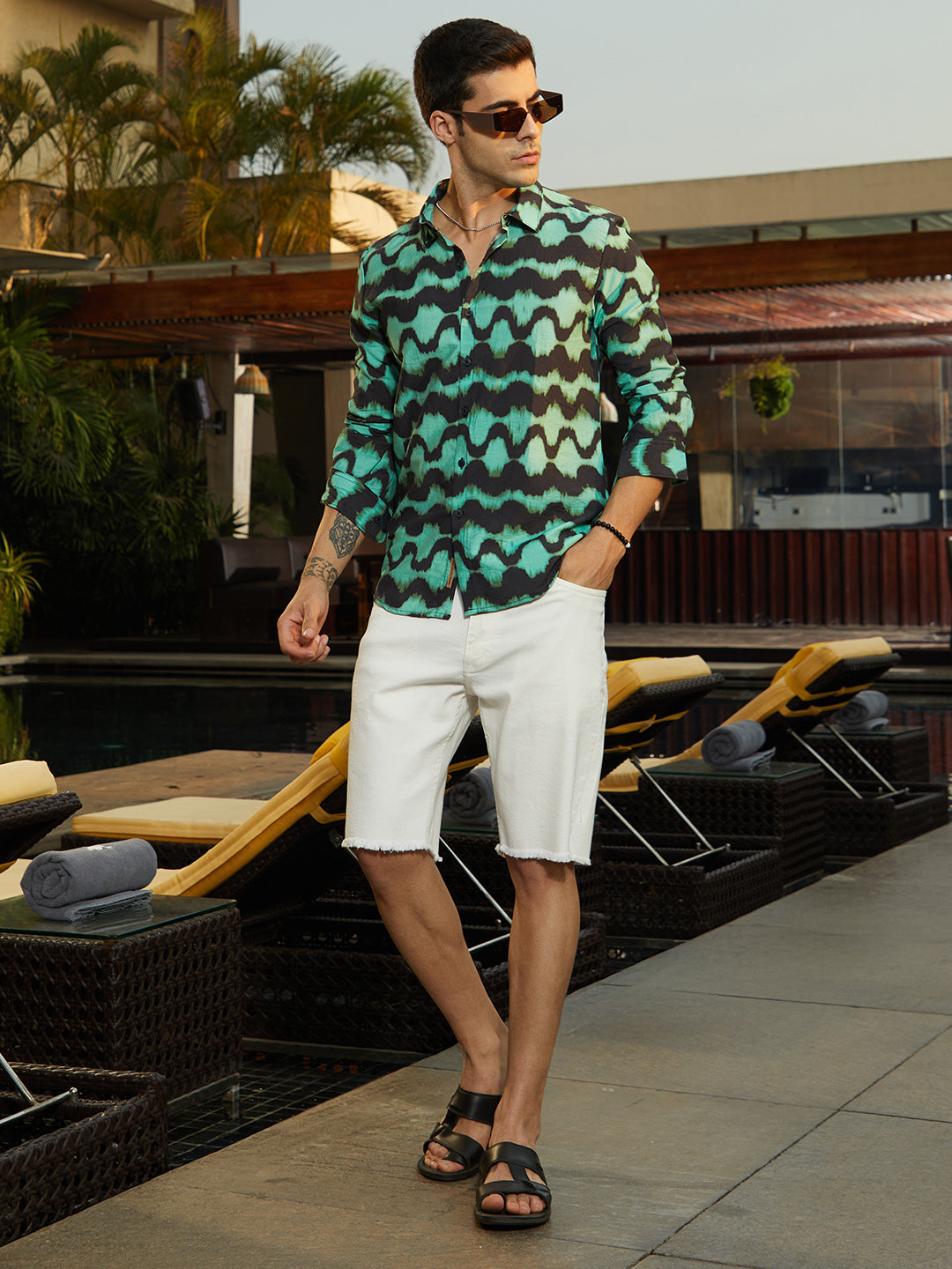 Men Jungle Green Spiral-Strokes Shirt
