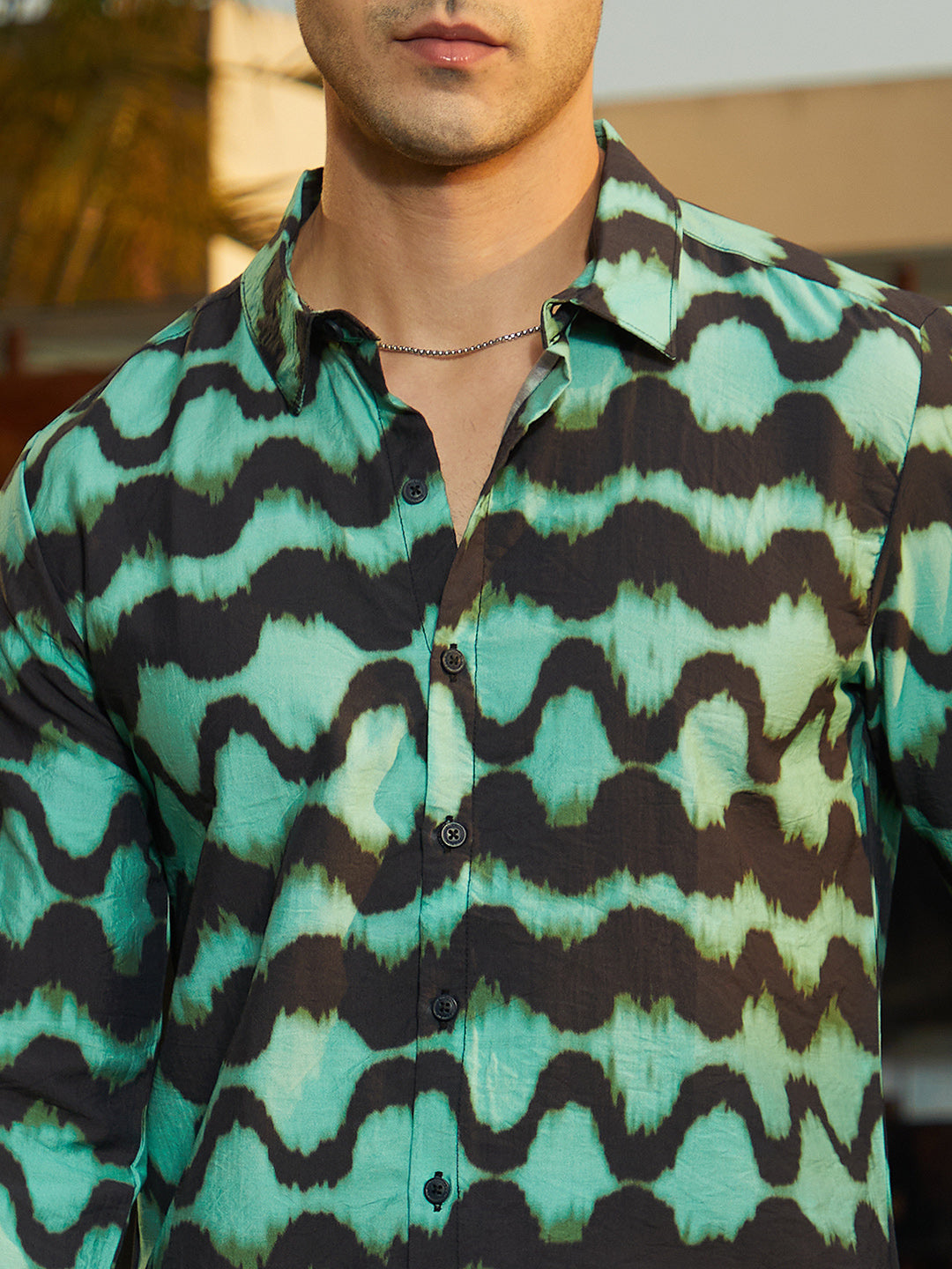 Men Jungle Green Spiral-Strokes Shirt