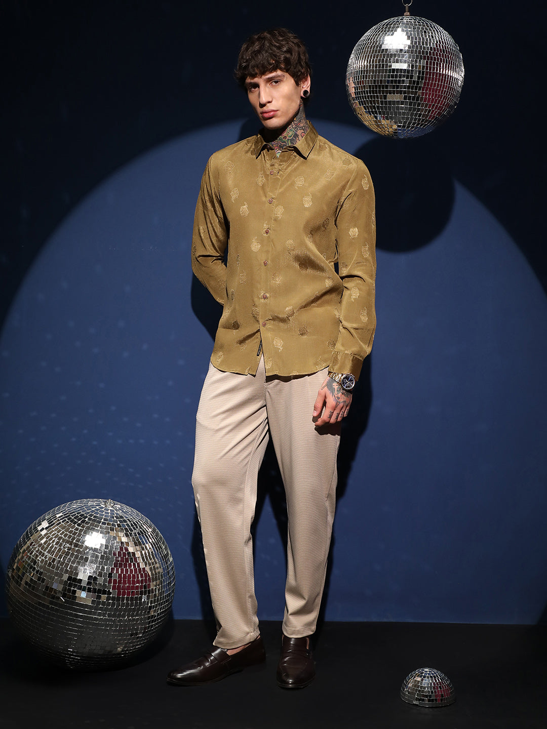 Men Olive Green Lotus-Texture Shirt