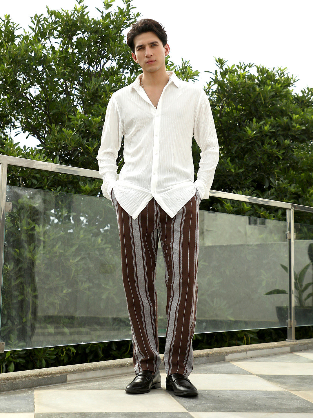 Men White Textured Slim Fit Shirt