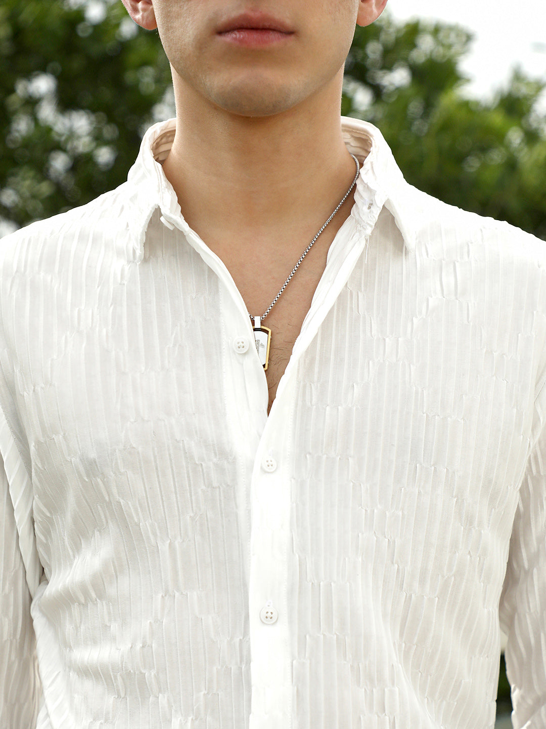 Men White Textured Slim Fit Shirt