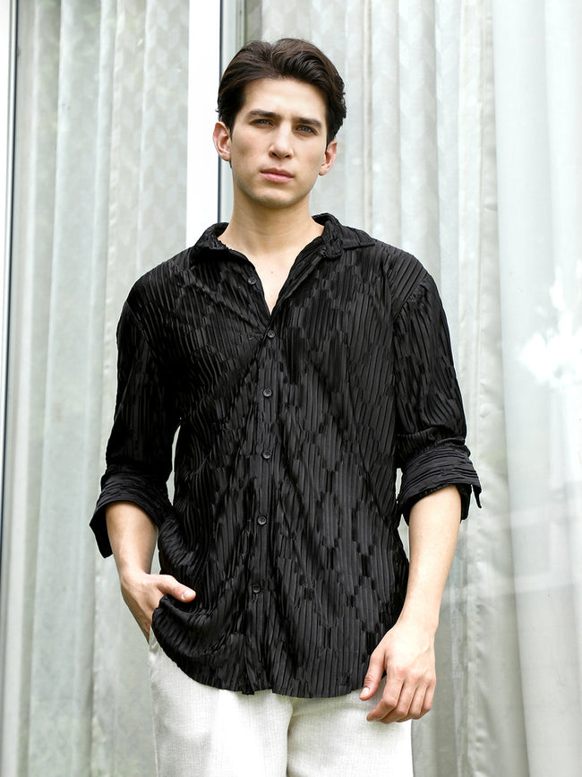 Men Black Textured Slim Fit Shirt