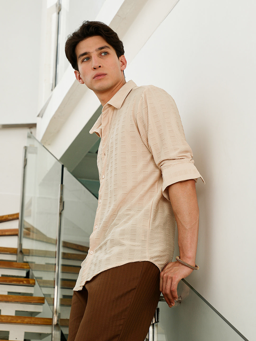 Men Beige Textured Slim Fit Full Sleeve Shirt