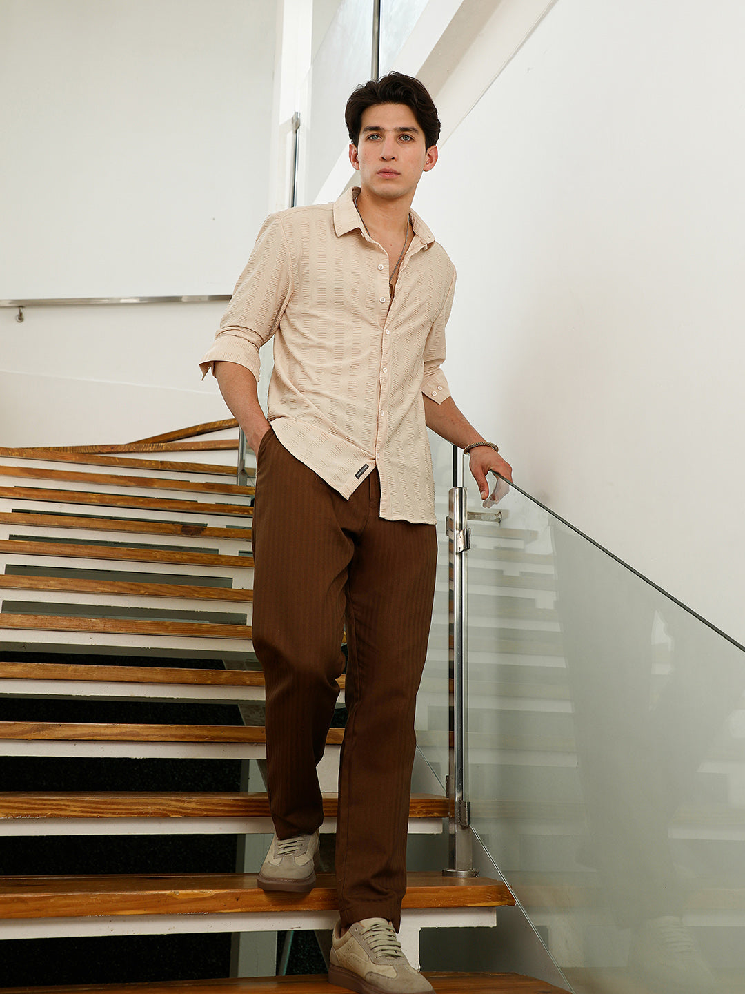 Men Beige Textured Slim Fit Full Sleeve Shirt