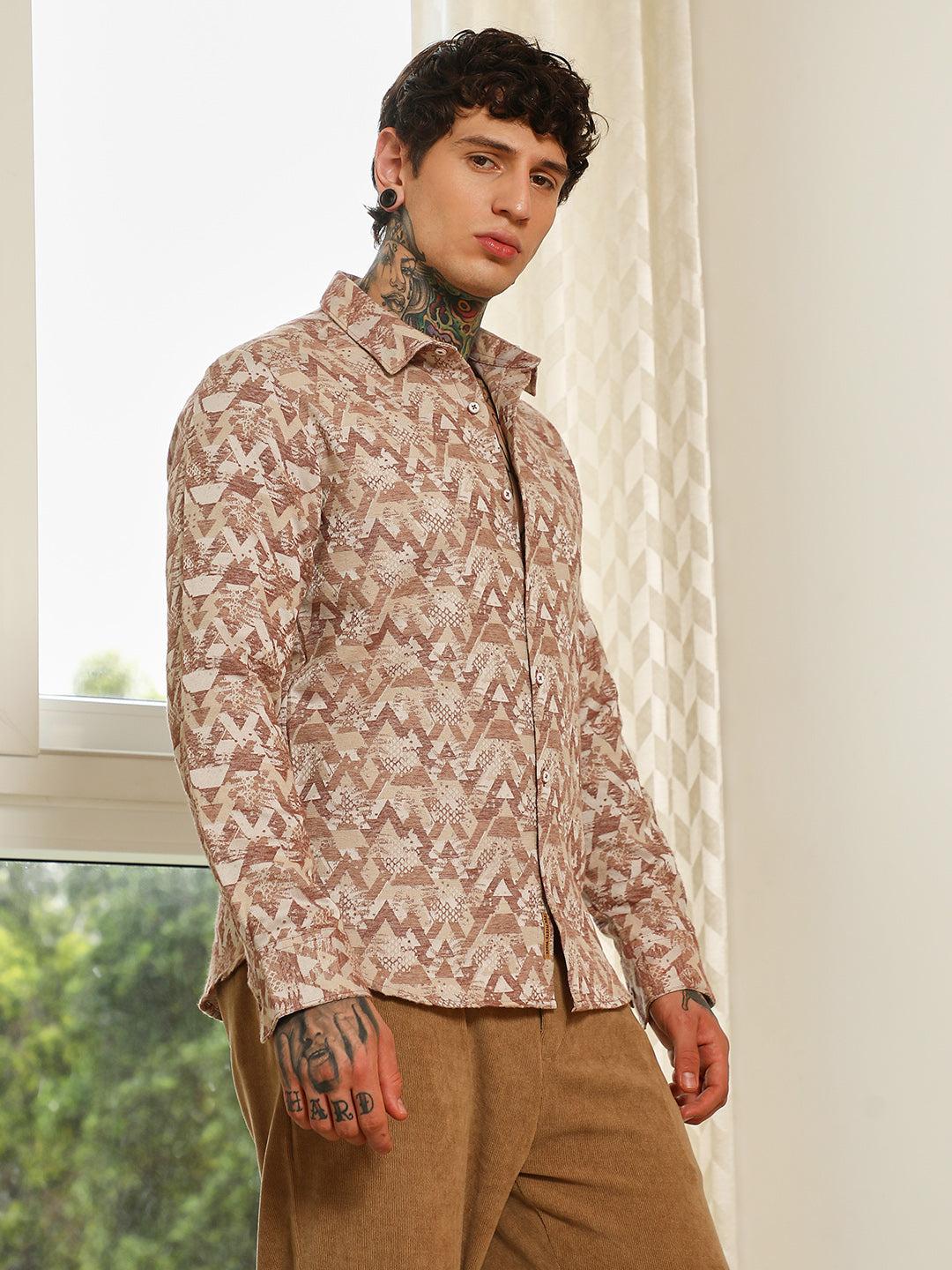 Men Geometric Pattern Cotton Blend Full Sleeve Shirt