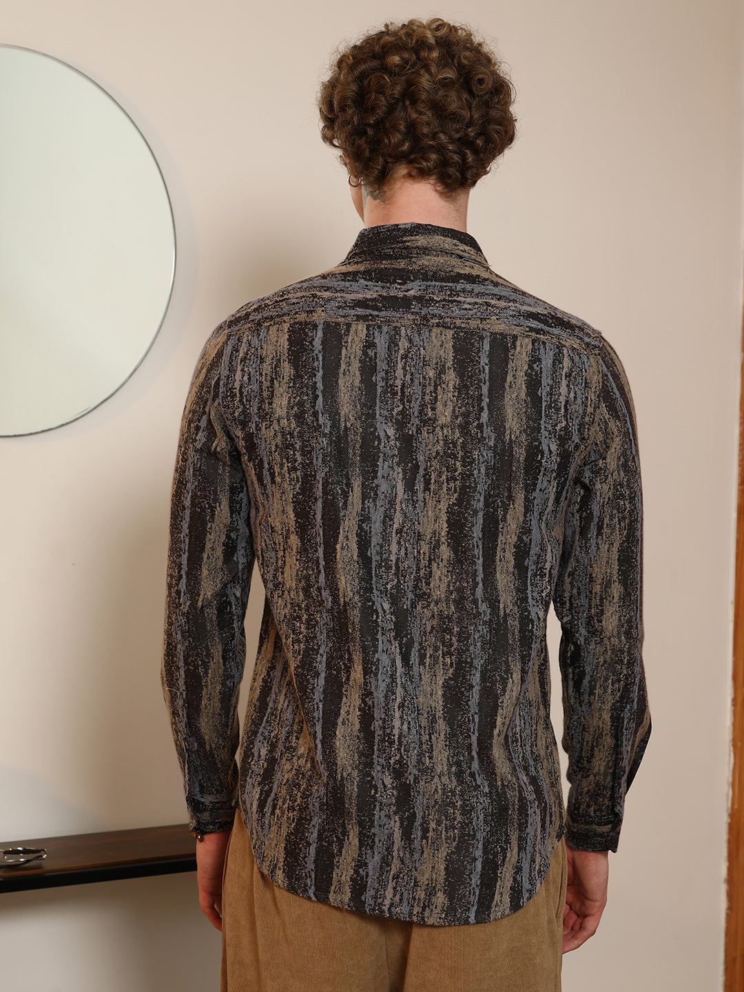 Men Artistic Striped Cotton-Polyester Blend Shirt