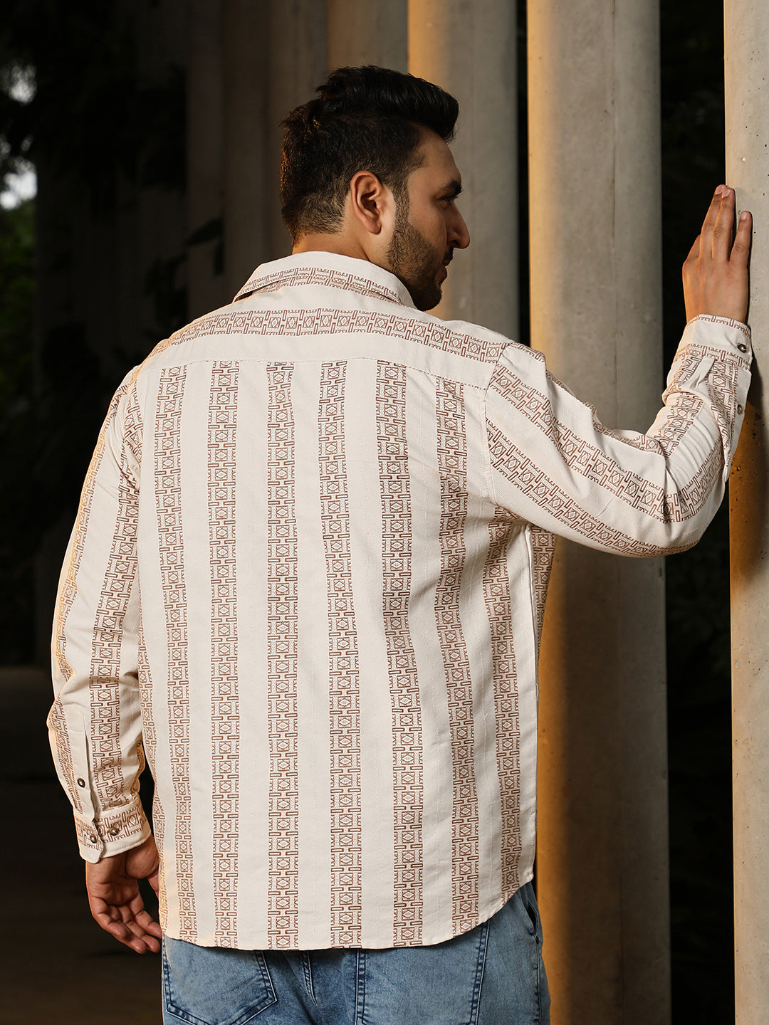 Men Cotton Blend Regular Fit Geometric Shirt