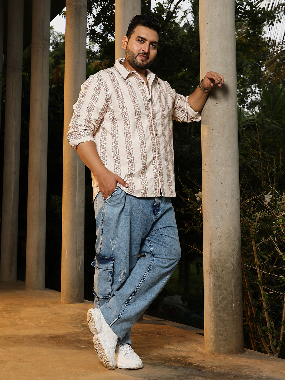 Men Cotton Blend Regular Fit Geometric Shirt