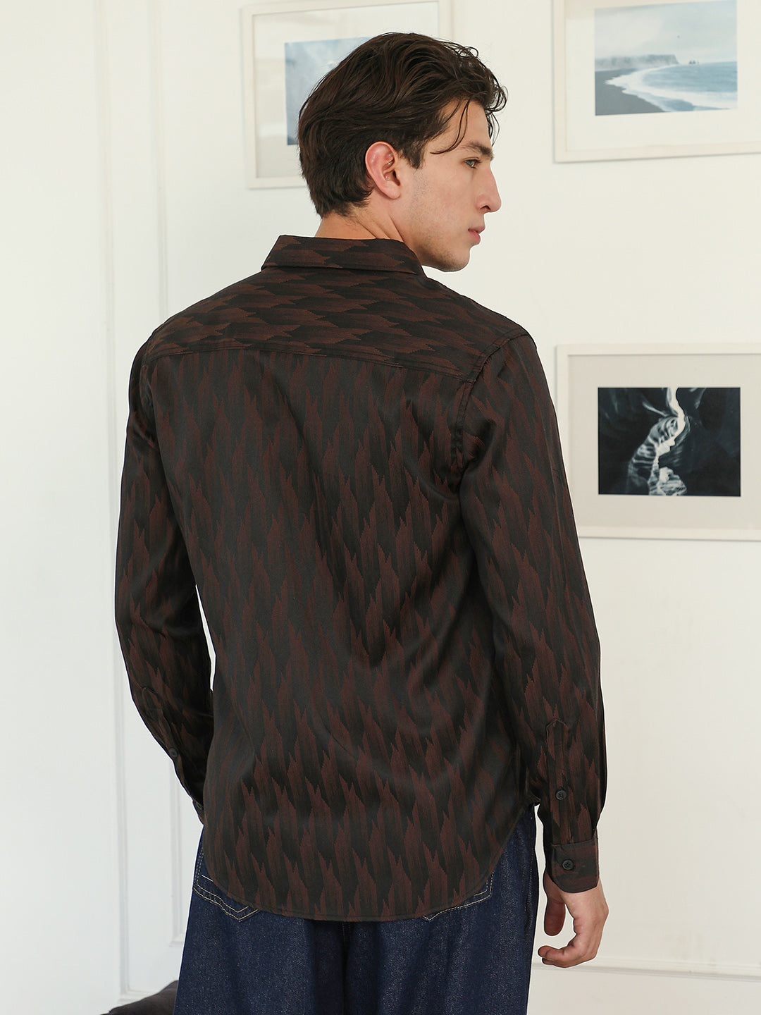 Men Coffee Brown Gradient-Geometric Jacquard Shirt