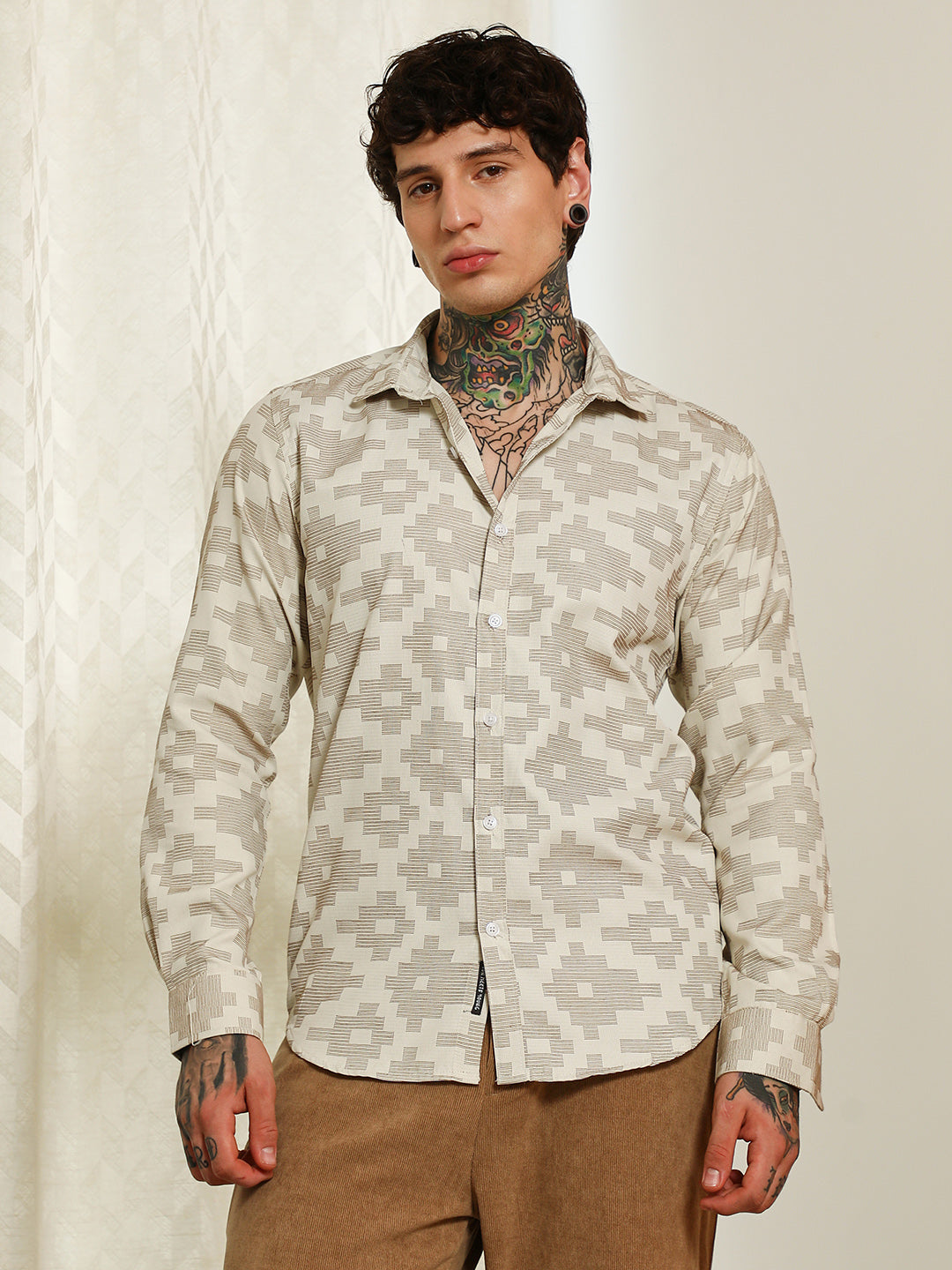 Men Geometric Pattern Cotton Blend Full Sleeve Shirt