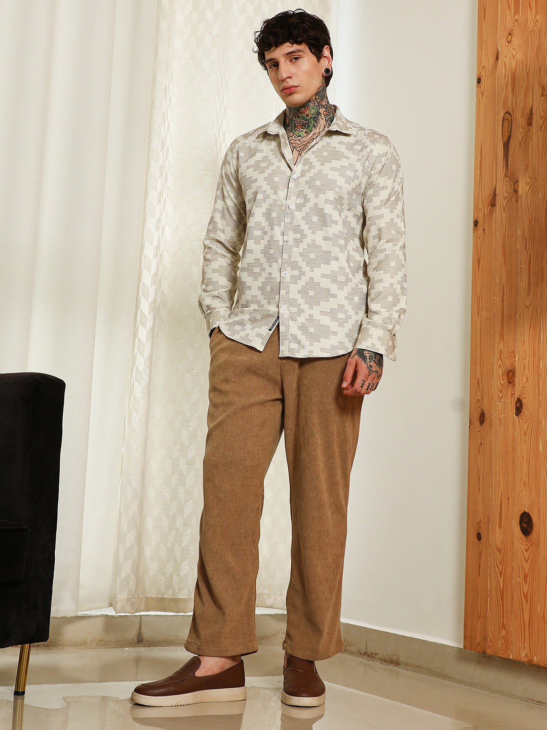 Men Geometric Pattern Cotton Blend Full Sleeve Shirt