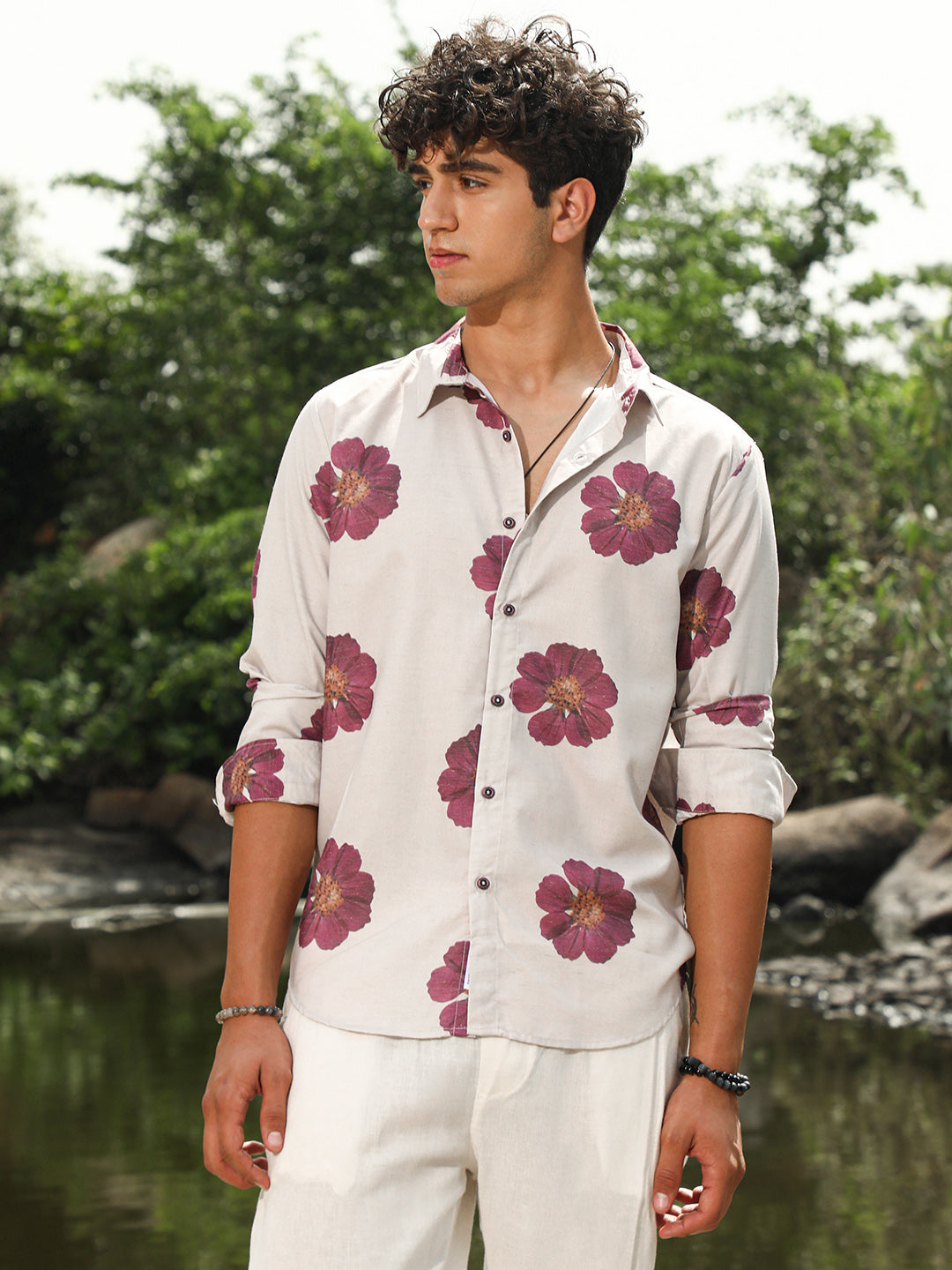 Men Cotton Blend Regular Botanical Shirt